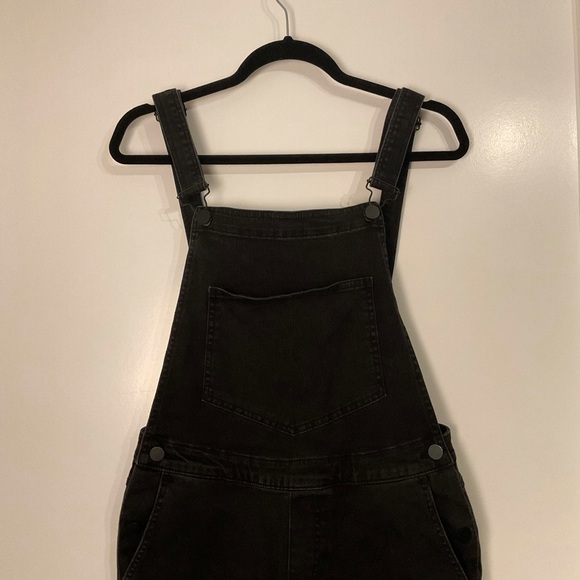 Black BDG urban outfitters overalls size S - Picture 6 of 7